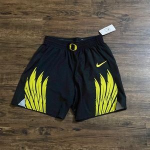 Women’s Nike, NCAA, Oregon Ducks basketball shorts